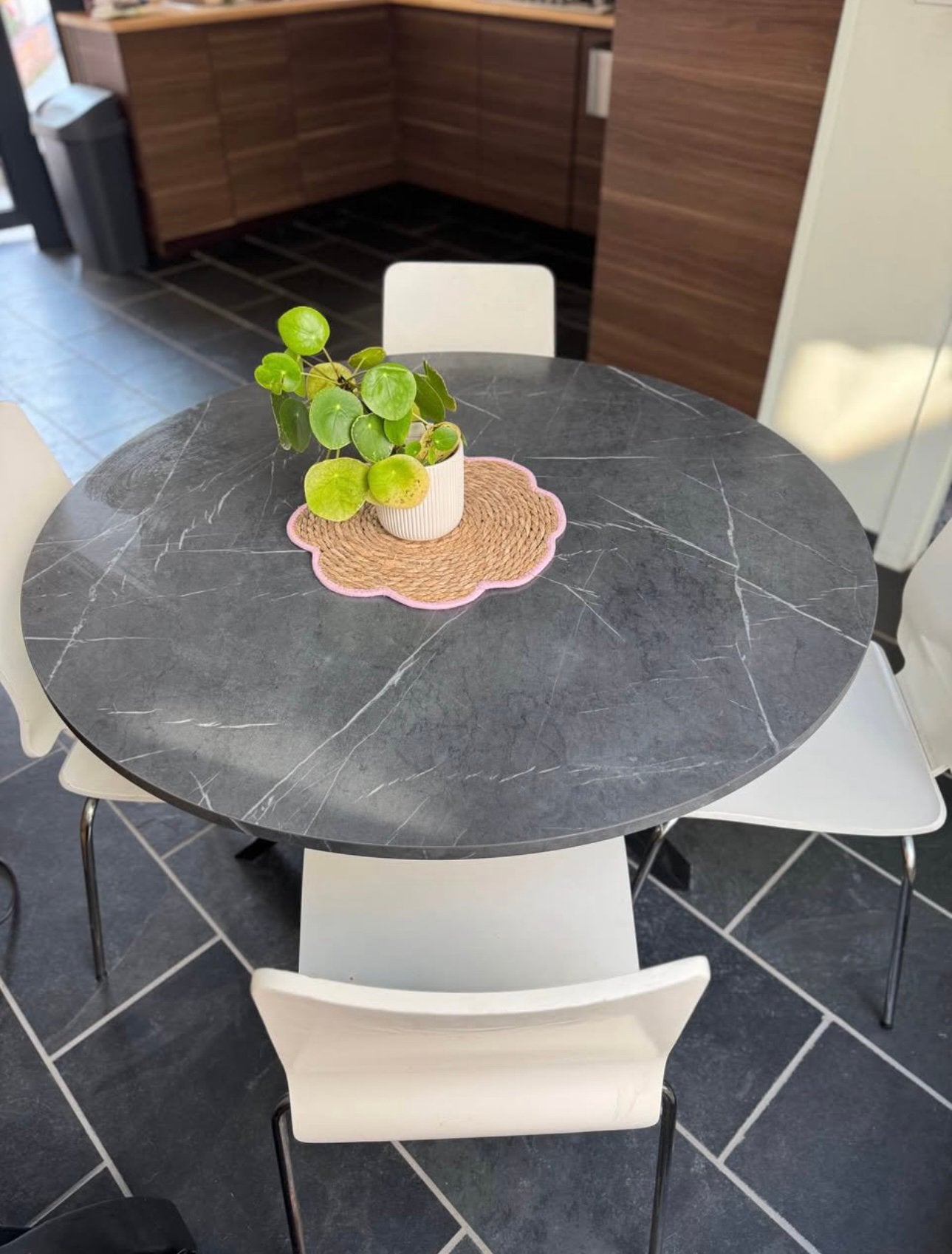 Ronde keukentafel, Ophalen, Zo goed als nieuw