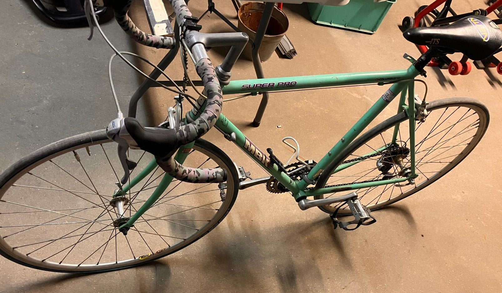 Velo course MBK super pro vintage (H78cm), Vélos & Vélomoteurs, 59 cm ou plus, Enlèvement, Frein sur jante, Années 60 ou plus récent