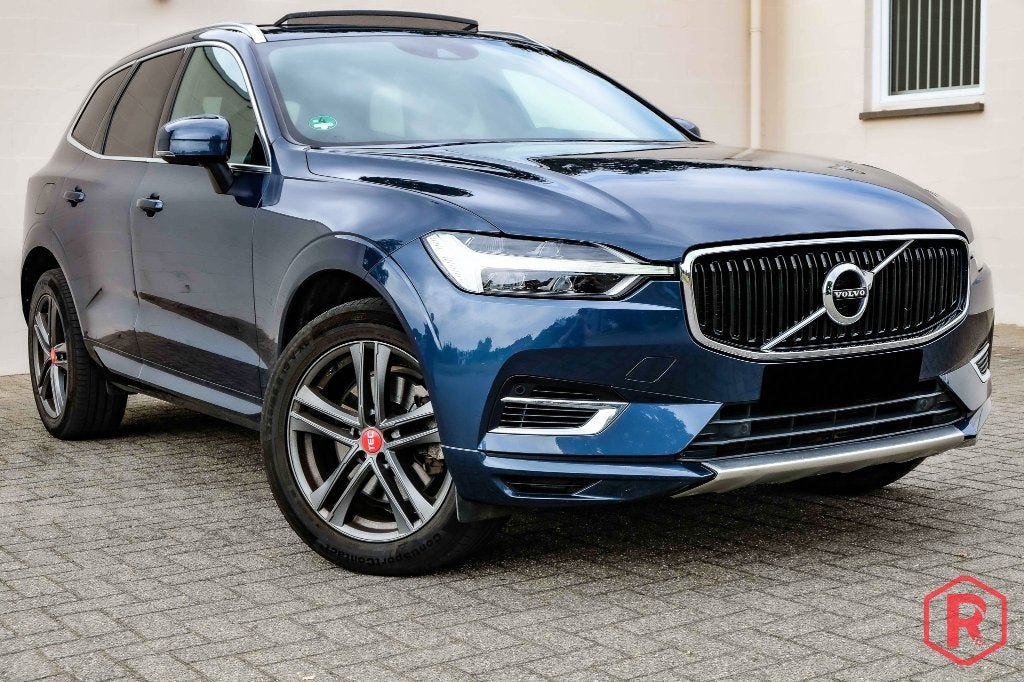 Volvo XC60 T8 AWD PHEV Pano, Auto's, Automaat, Dealer onderhouden, Blauw, Leder