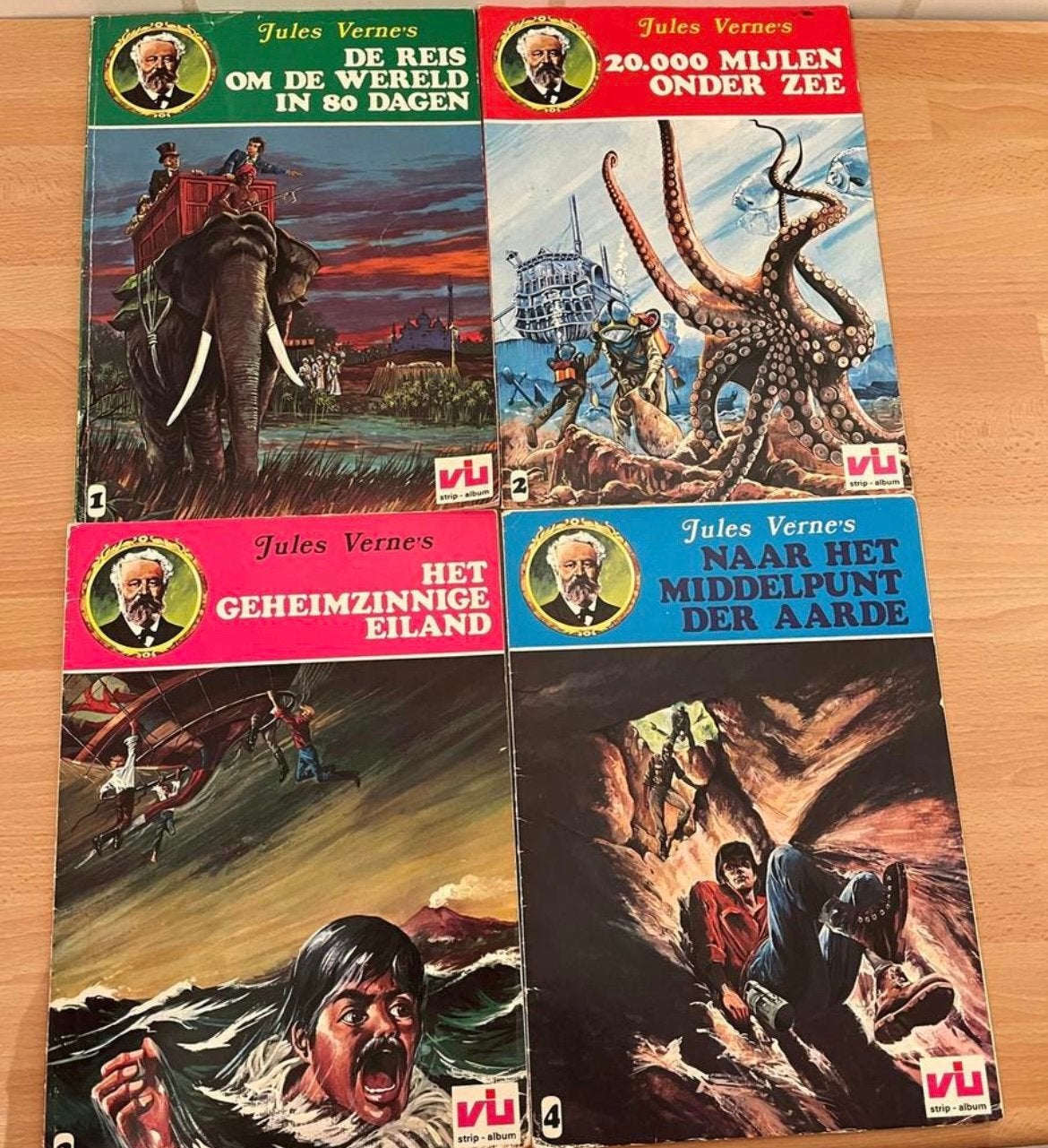 4 stripverhalen van jules Vernes, Boeken, Meerdere stripboeken, Ophalen, Gelezen
