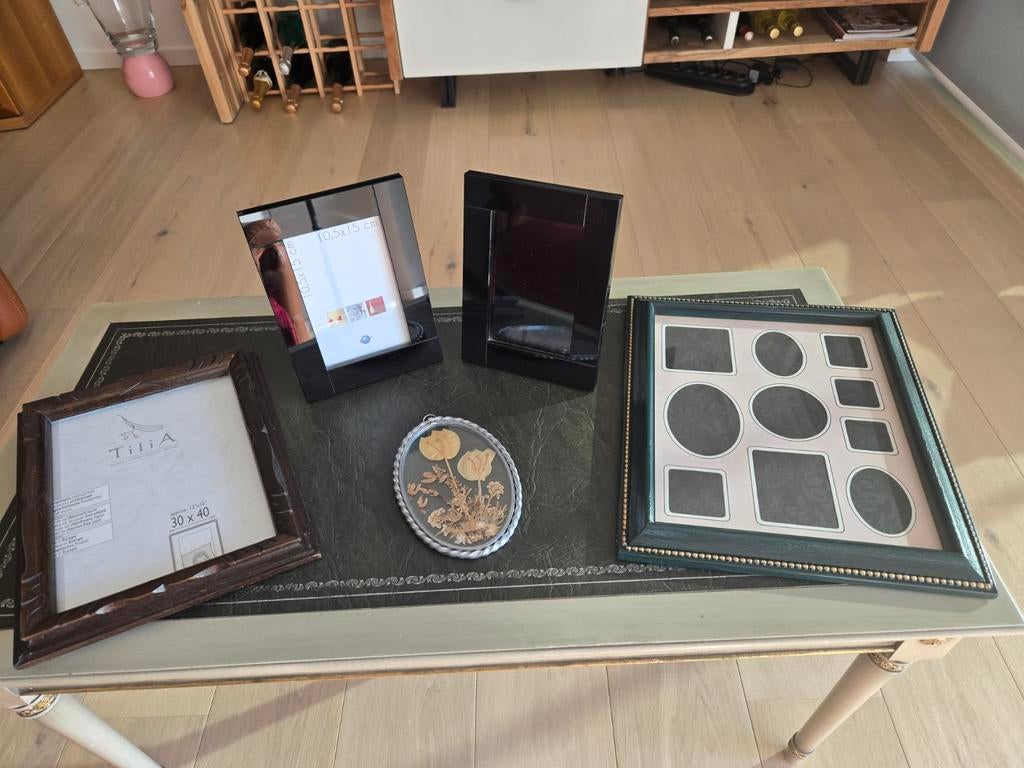Cinq magnifiques cadres vintage en super parfait état, Enlèvement ou Envoi, Neuf