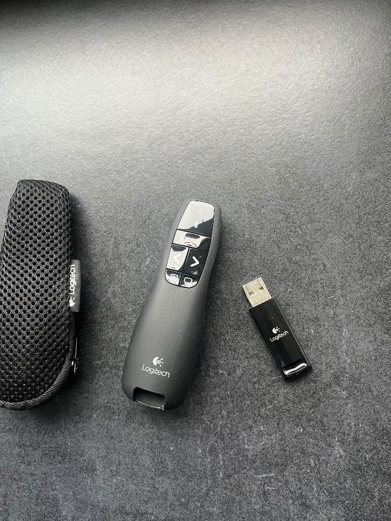 Logitech laser pointer / presentatie clicker, TV, Hi-fi & Vidéo, Télécommandes, Comme neuf, Originale, PC, Enlèvement ou Envoi