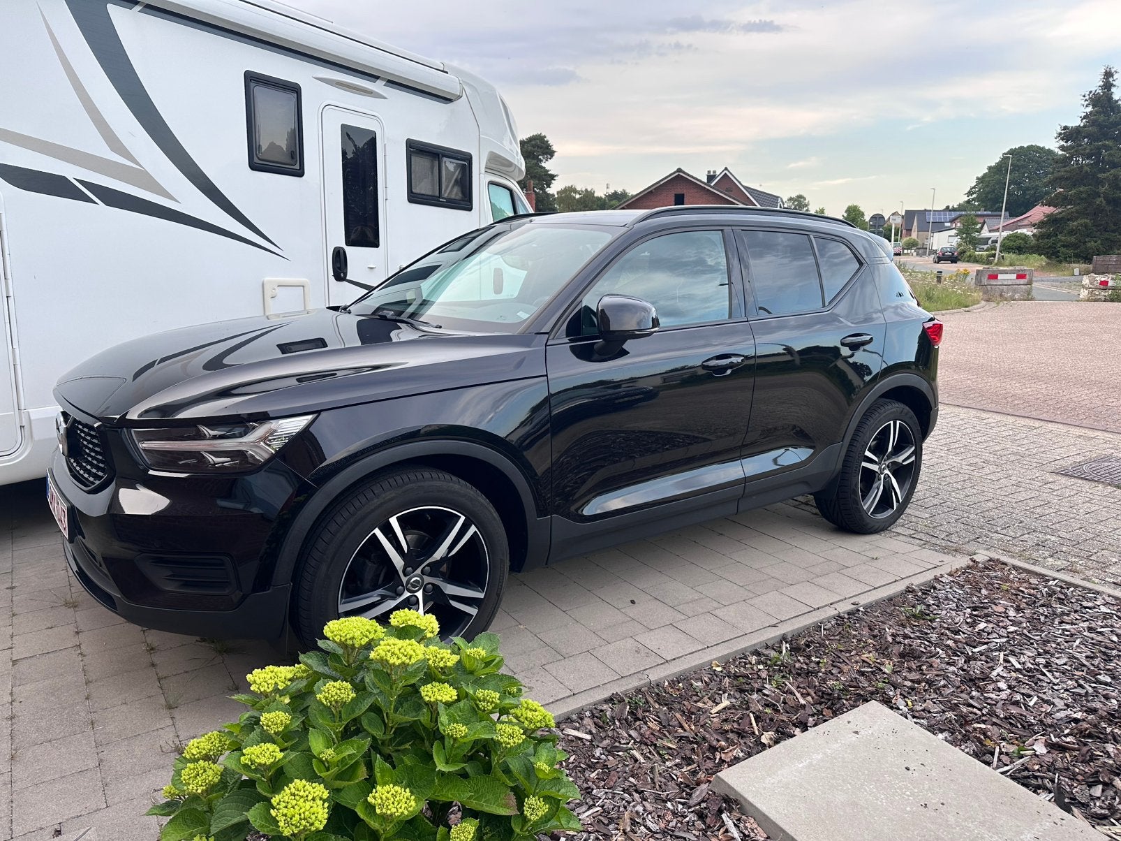 Volvo XC40 D3 R-Design, Auto's, Automaat, Zwart, Zwart, Leder