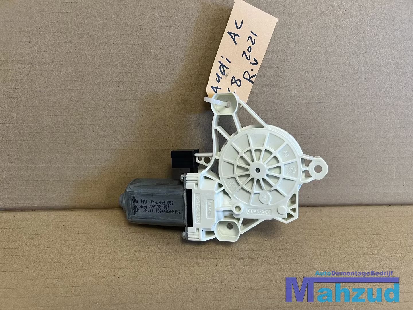 AUDI A6 C8 Rechts voor raammotor 2018+ 4K0959802, Gebruikt, AUDI AG, Auto-Union-Strasse 1
85045  Ingolstadt, DE, Audi