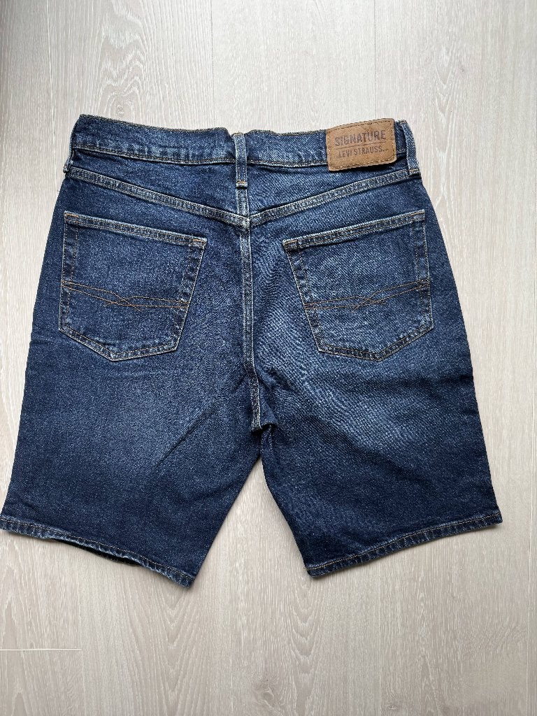 Jean court Levi's Signature W32, Vêtements | Hommes, Jeans, Levi's, W32 (confection 46) ou plus petit, Comme neuf, Bleu