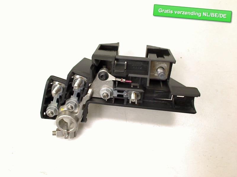 ACCU ZEKERING PLUS Audi TT (8J3) (4F0915519), Auto-Union-Straße  1,
85057  Ingolstadt, DE, Info@audi.de, Audi, Utilisé
