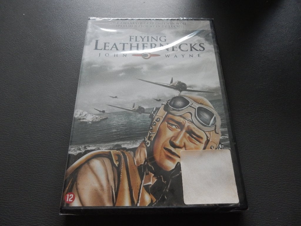 nr.1395 - Dvd: flying leathernecks - oorlog - 1951, CD & DVD, DVD | Action, Enlèvement ou Envoi, Néerlandais, Neuf, dans son emballage