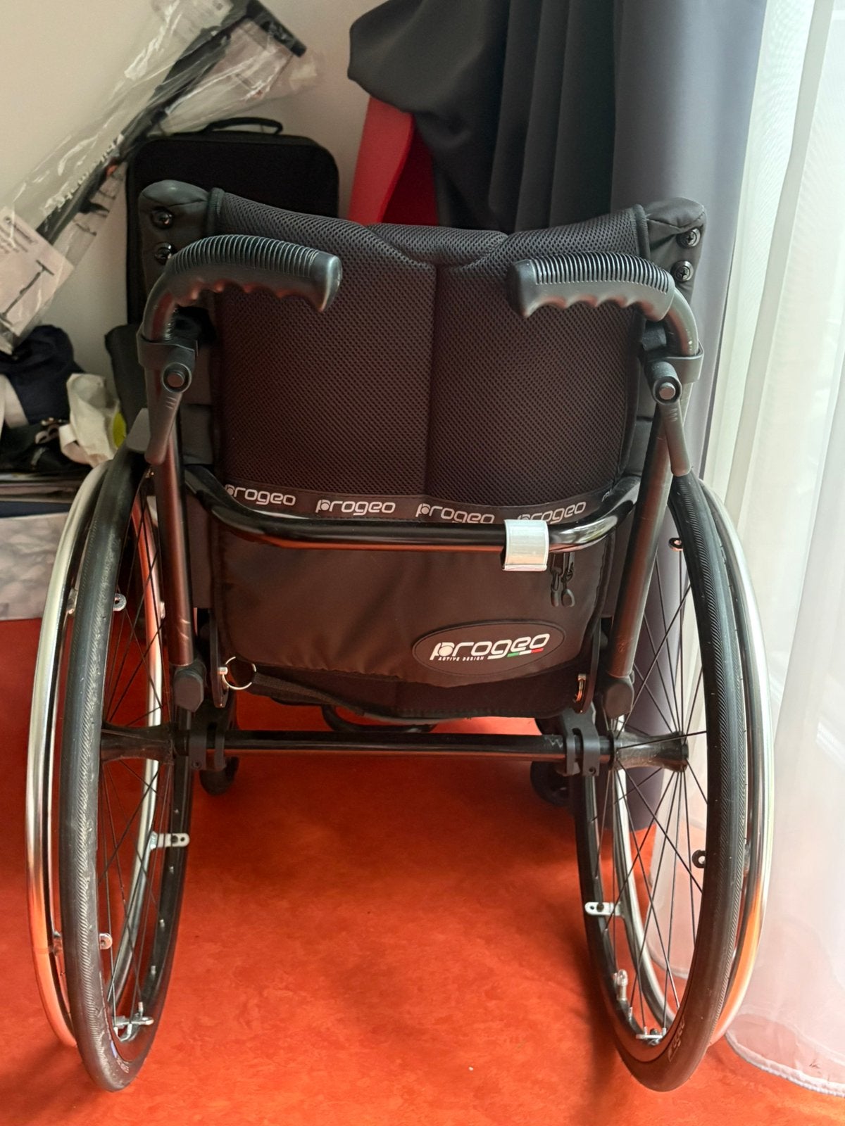 Chaise roulante active Progeo Duke carbone à vendre, Diversen, Rolstoelen, Nieuw, Ophalen