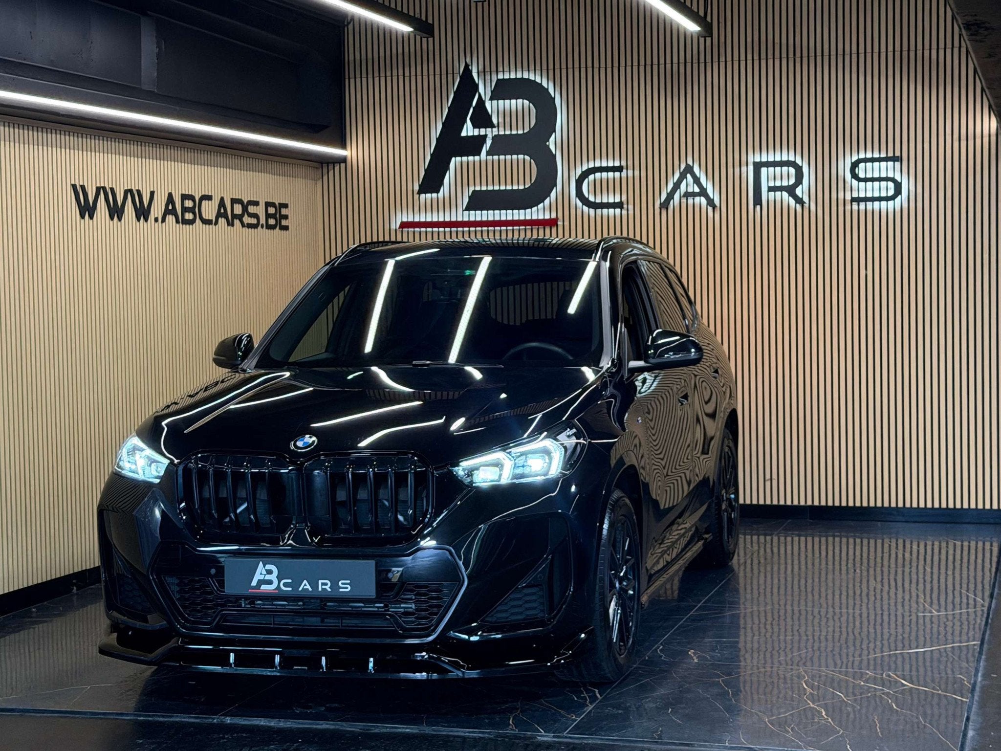 BMW X1 1.5IA SDRIVE18I PACK M PERFORMANCE * GARANTIE 12 MOIS, Gebruikt, Zwart, 136 pk, Zwart