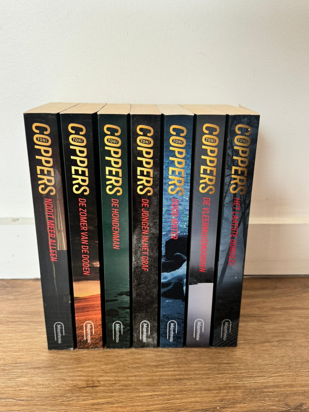 7 Boeken van Toni Coppers, Boeken, Ophalen of Verzenden, Zo goed als nieuw