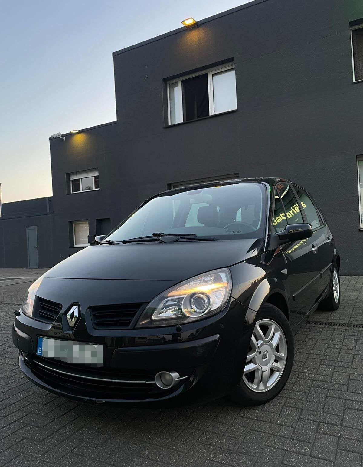 Renault Scénic 2.0-16V Tech Line Automaat | 2008 | Benzine, Auto's, Renault, Particulier, Scénic, ABS, Benzine, Euro 5, Automaat