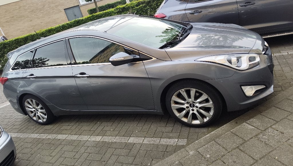 TE KOOP HYUNDAI I40 1.7 crdi, Euro 5b, Diesel, 85kW, 219000K, Autos, Hyundai, Cuir, Euro 5, Achat, Boîte manuelle