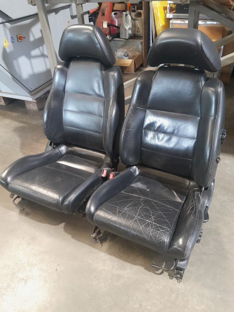 Ensemble de chaises en cuir MR2 SW20, Enlèvement, Utilisé, Toyota
