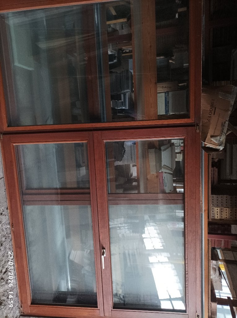 CHASSIS DE FENETRE EN MERANTI, Enlèvement, Comme neuf, Fenêtre de façade ou Vitre, Double vitrage
