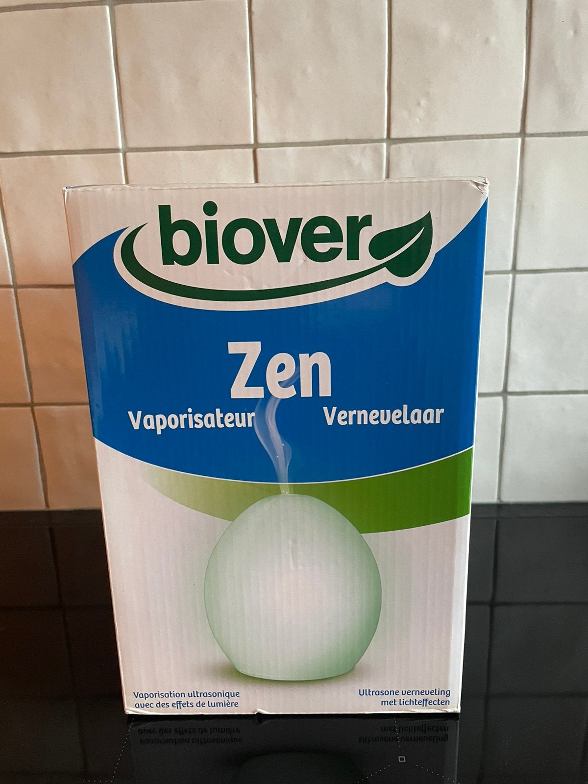 Biover zen vernevelaar + 2 flesjes etherische olie, Ophalen of Verzenden, Nieuw, Luchtbehandeling-accessoire