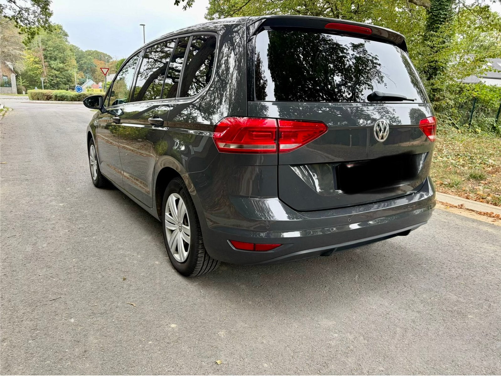 VW TOURAN 2016 EURO6B, Auto's, Dealer onderhouden, 5 deurs, Particulier, Zilver of Grijs