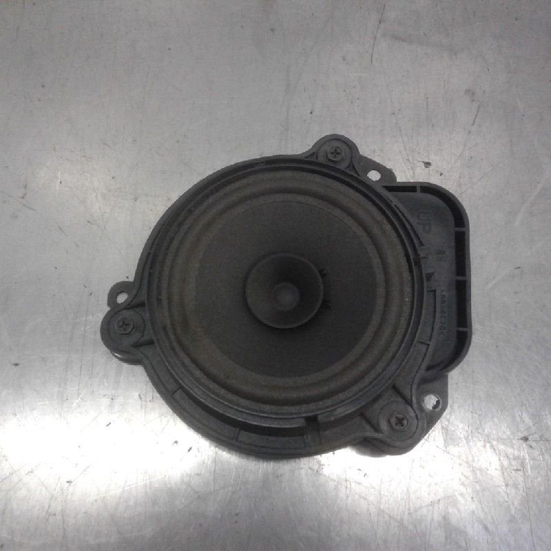 LUIDSPREKER Nissan Navara (D40) (01-2005/07-2010), Auto-onderdelen, Overige Auto-onderdelen, Nissan, Gebruikt