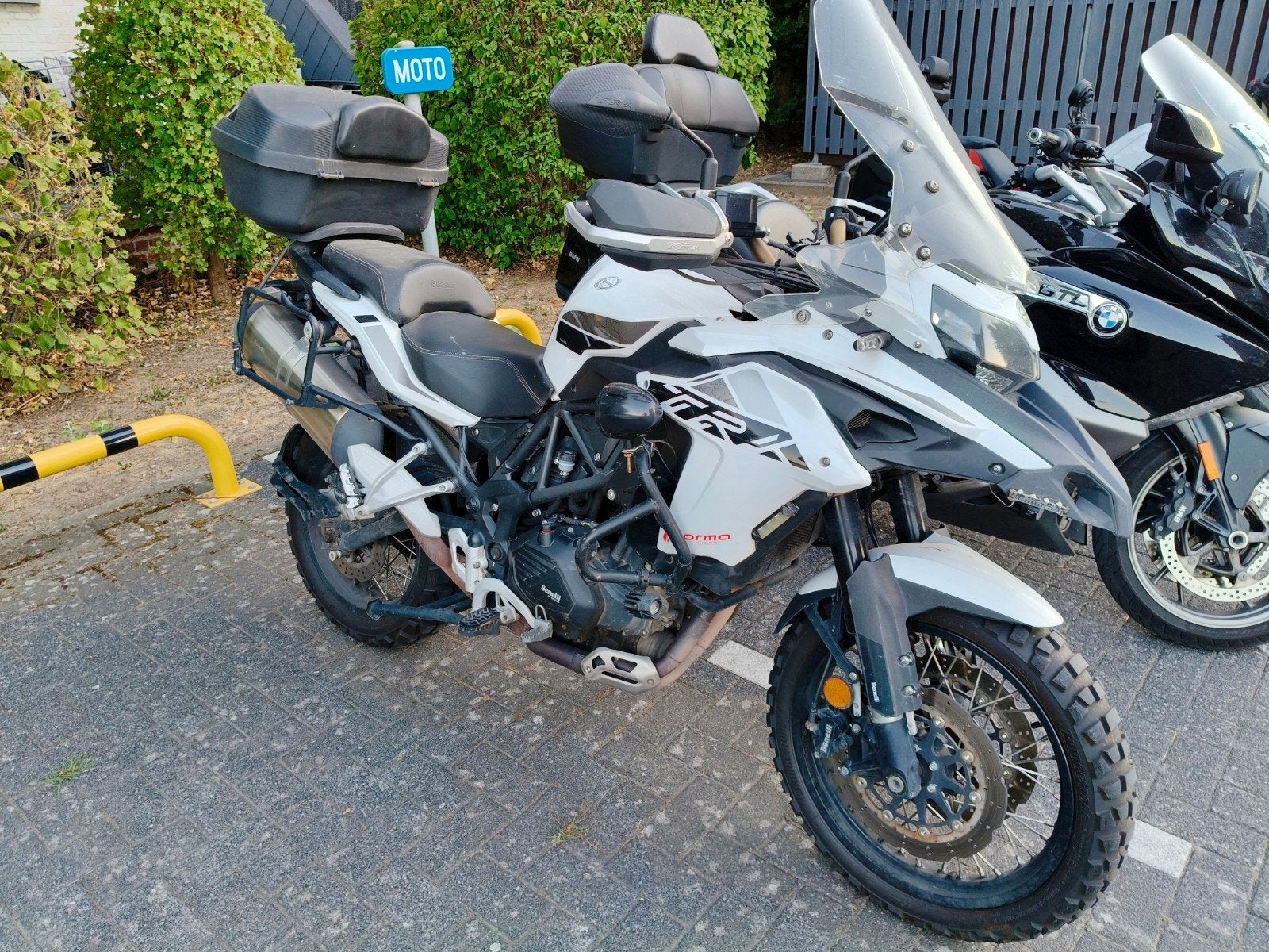 Benelli TRK 502 X, Particulier