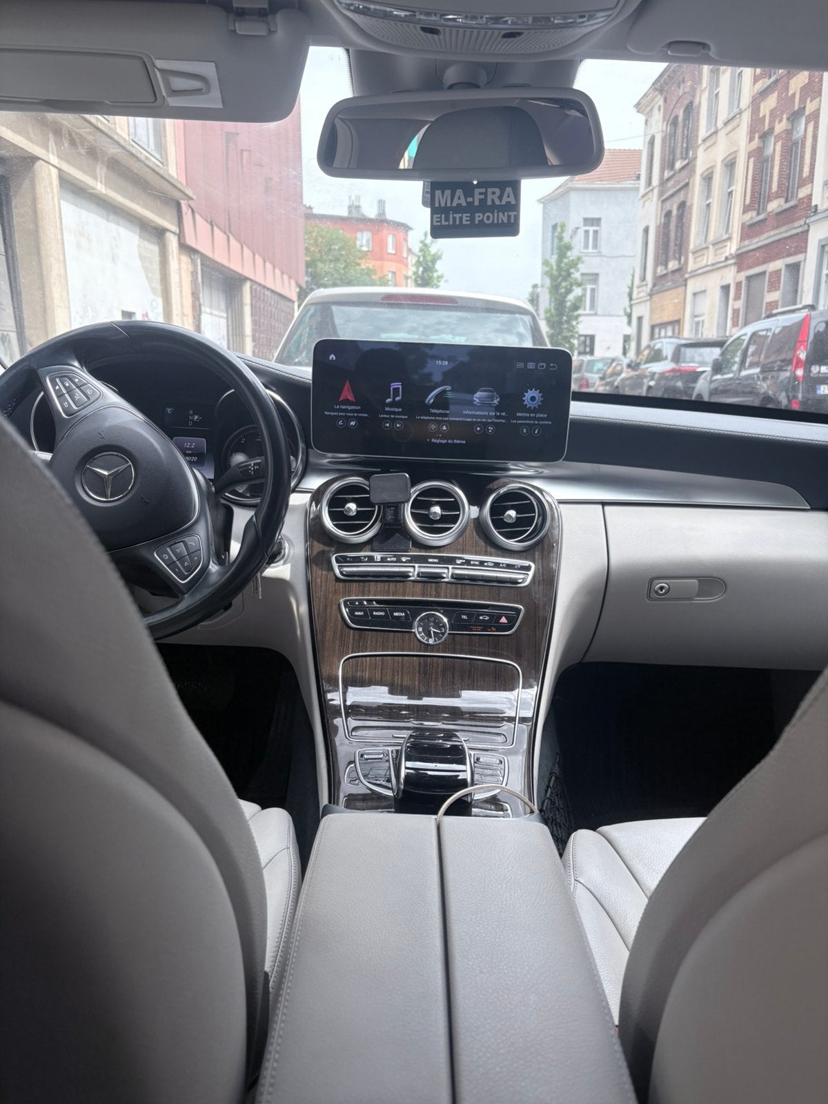 Mercedes klasse c bloutec 220 automaat, Automaat, Achterwielaandrijving, Inductieladen voor smartphones, 5 deurs
