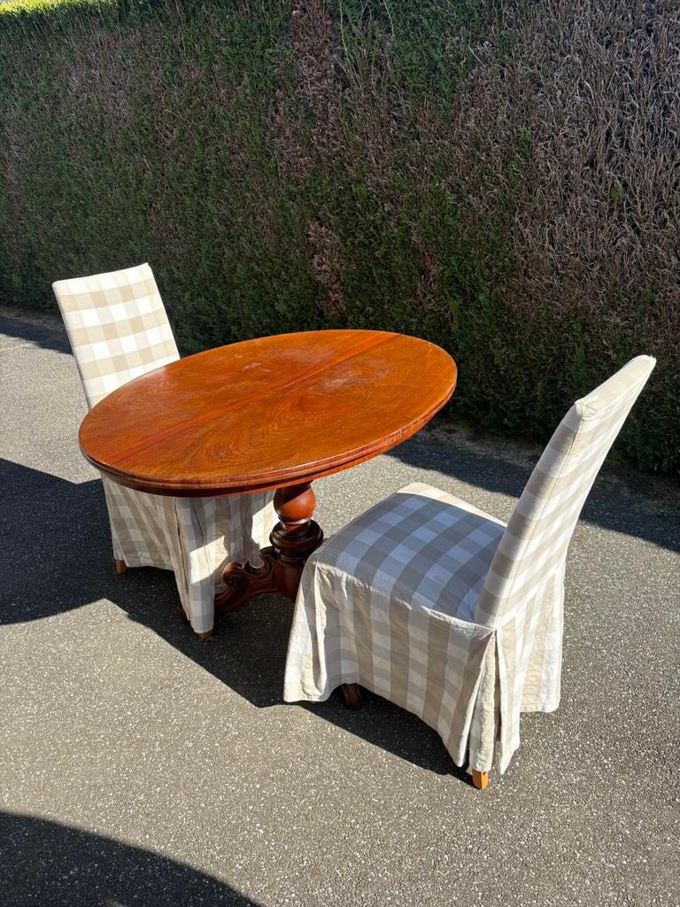 Engels tafeltje  met 2 stoelen, Ophalen