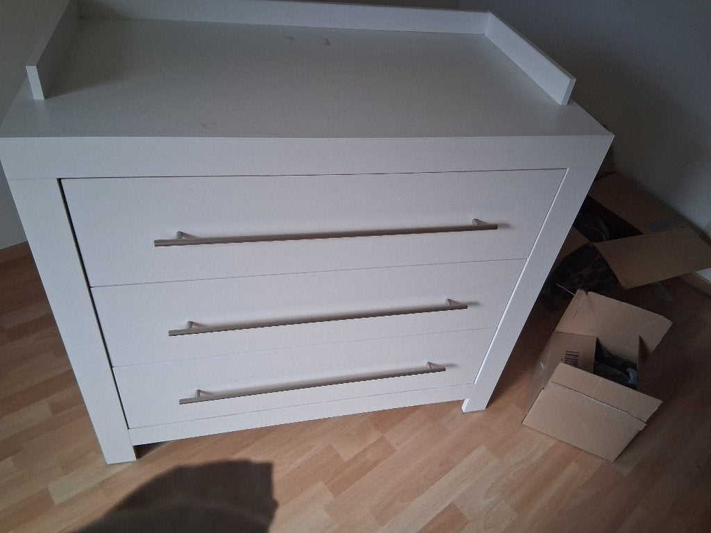 Hele nette commode, Ophalen, Zo goed als nieuw, Commode