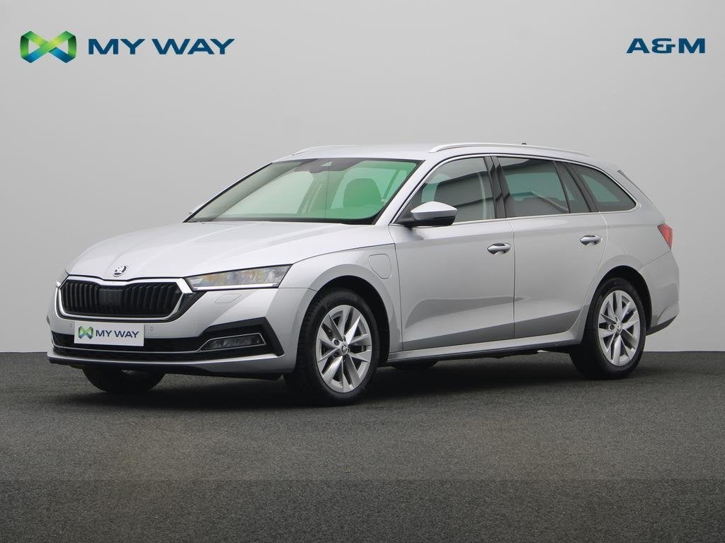 Skoda Octavia Combi PHEV Octavia SW PHEV 1.4 TSI Clever DSG, Autos, Skoda, Argent ou Gris, Achat, Cruise Control, https://public.car-pass.be/vhr/b2b0c4dd-54d6-4043-a49e-66f1d4b40566