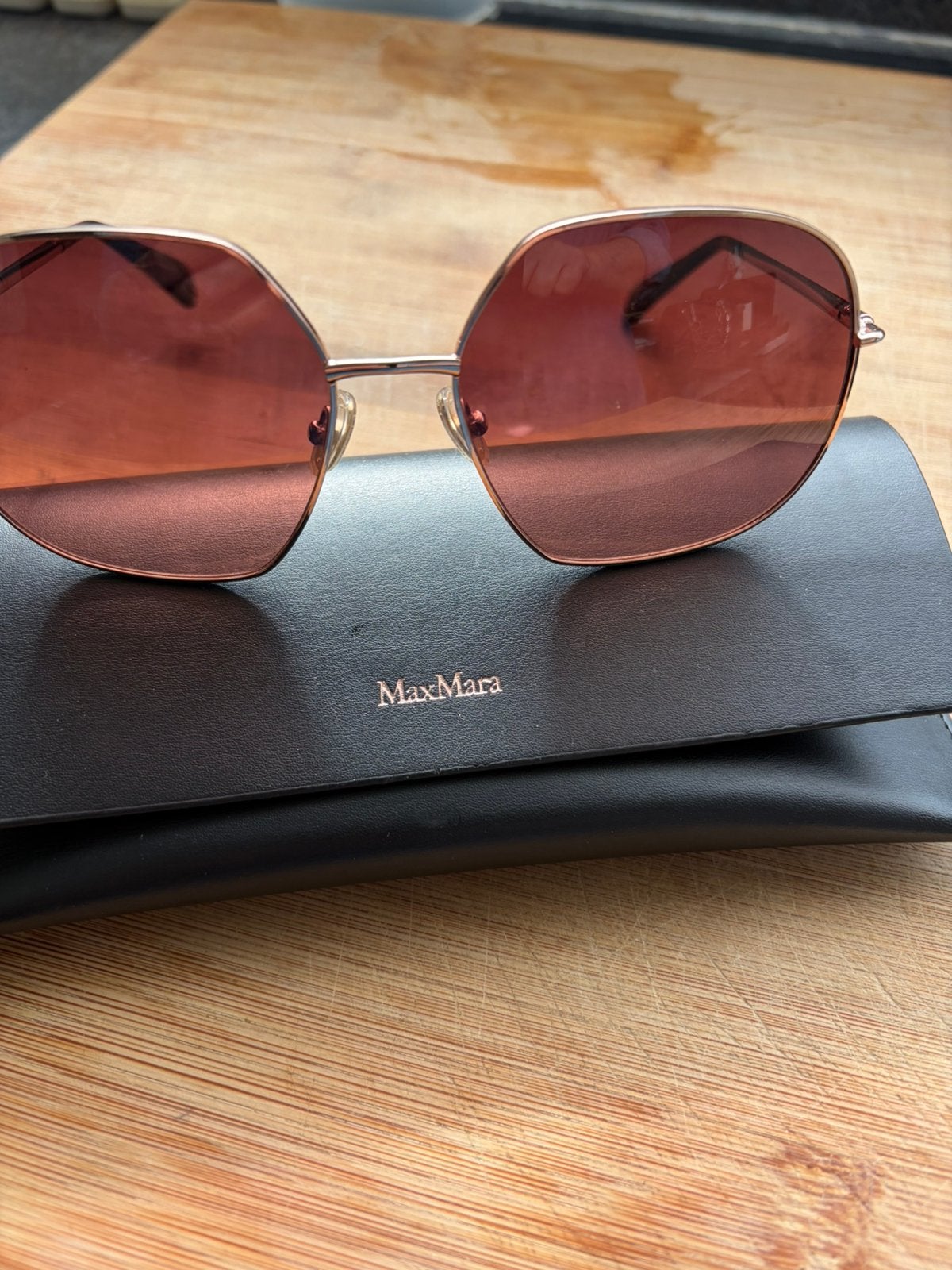 Max mara zonnebril, Handtassen en Accessoires, Zonnebrillen en Brillen | Dames, Ophalen of Verzenden, Zo goed als nieuw, Bril