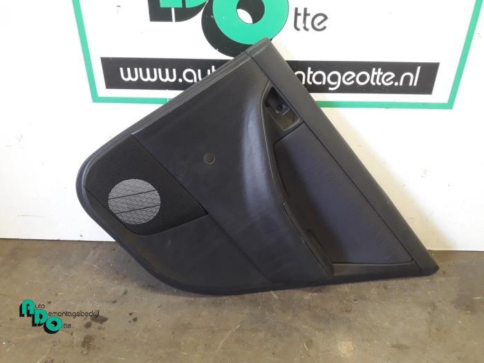 Portierbekleding 4Deurs rechts-achter van een Toyota Corolla, Auto-onderdelen, Interieur en Bekleding, Toyota, Gebruikt, 3 maanden garantie