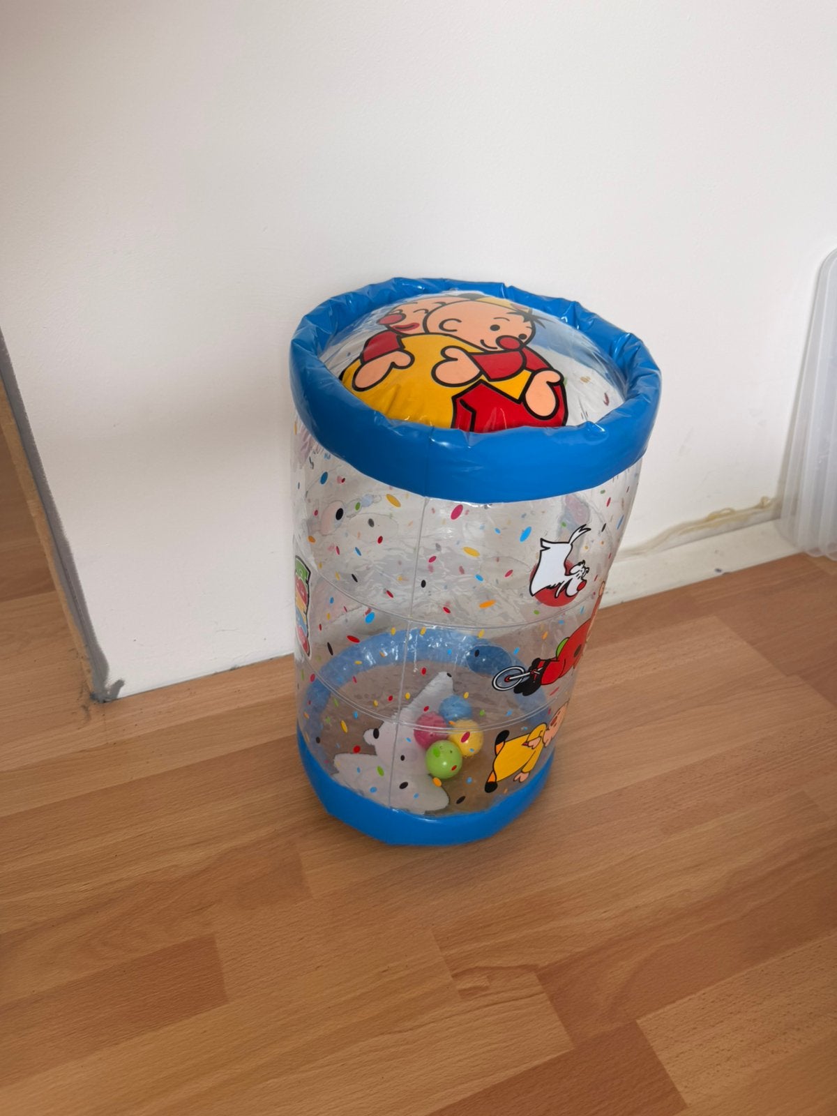 Bumba opblaasbare kruiprol, Enlèvement, Utilisé