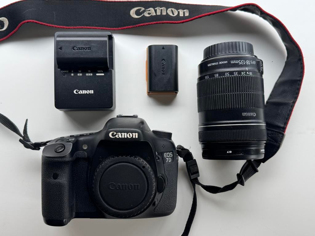 Canon EOS 7D + 18-135mm - goede staat, Ophalen, Gebruikt, Spiegelreflex, Canon