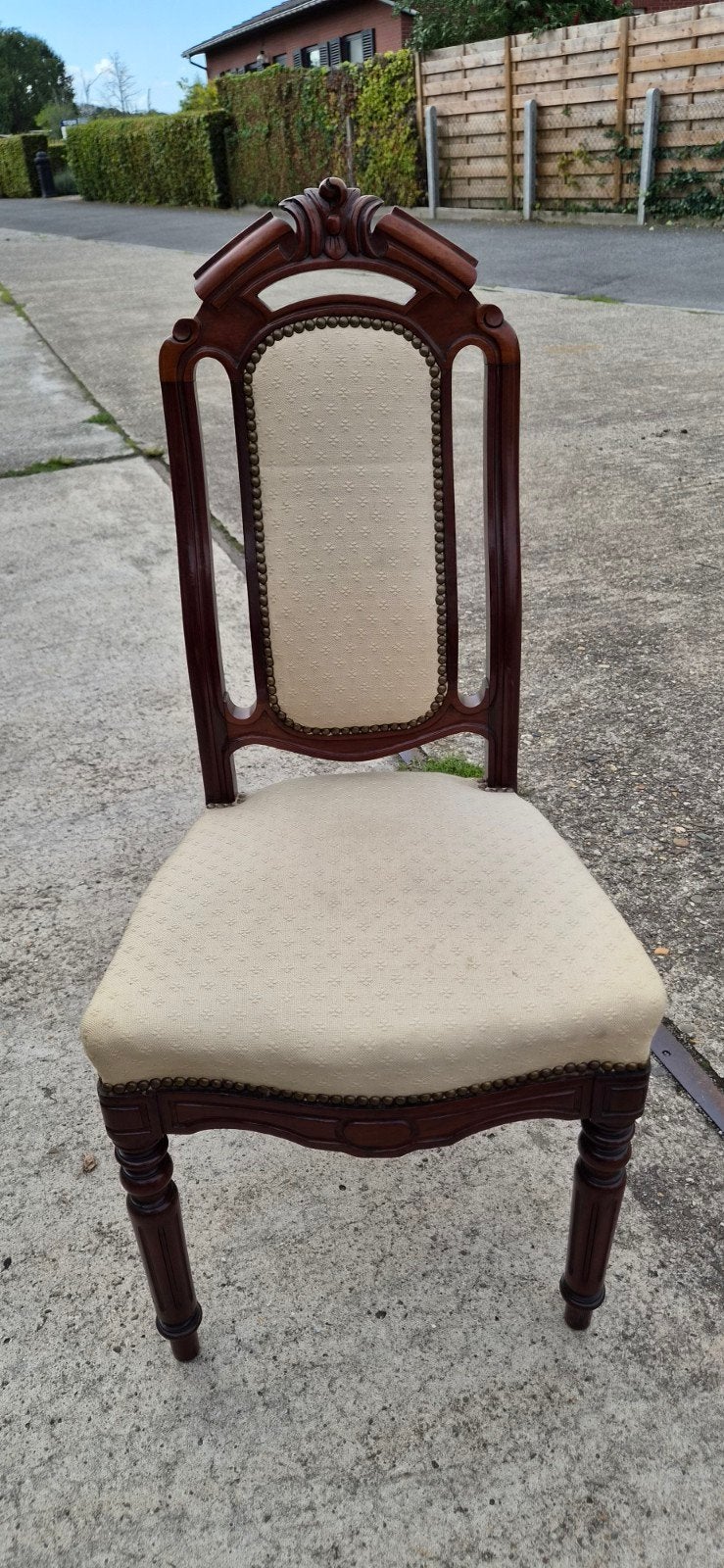 Set van 4 klassieke houten eetkamerstoelen, Ophalen