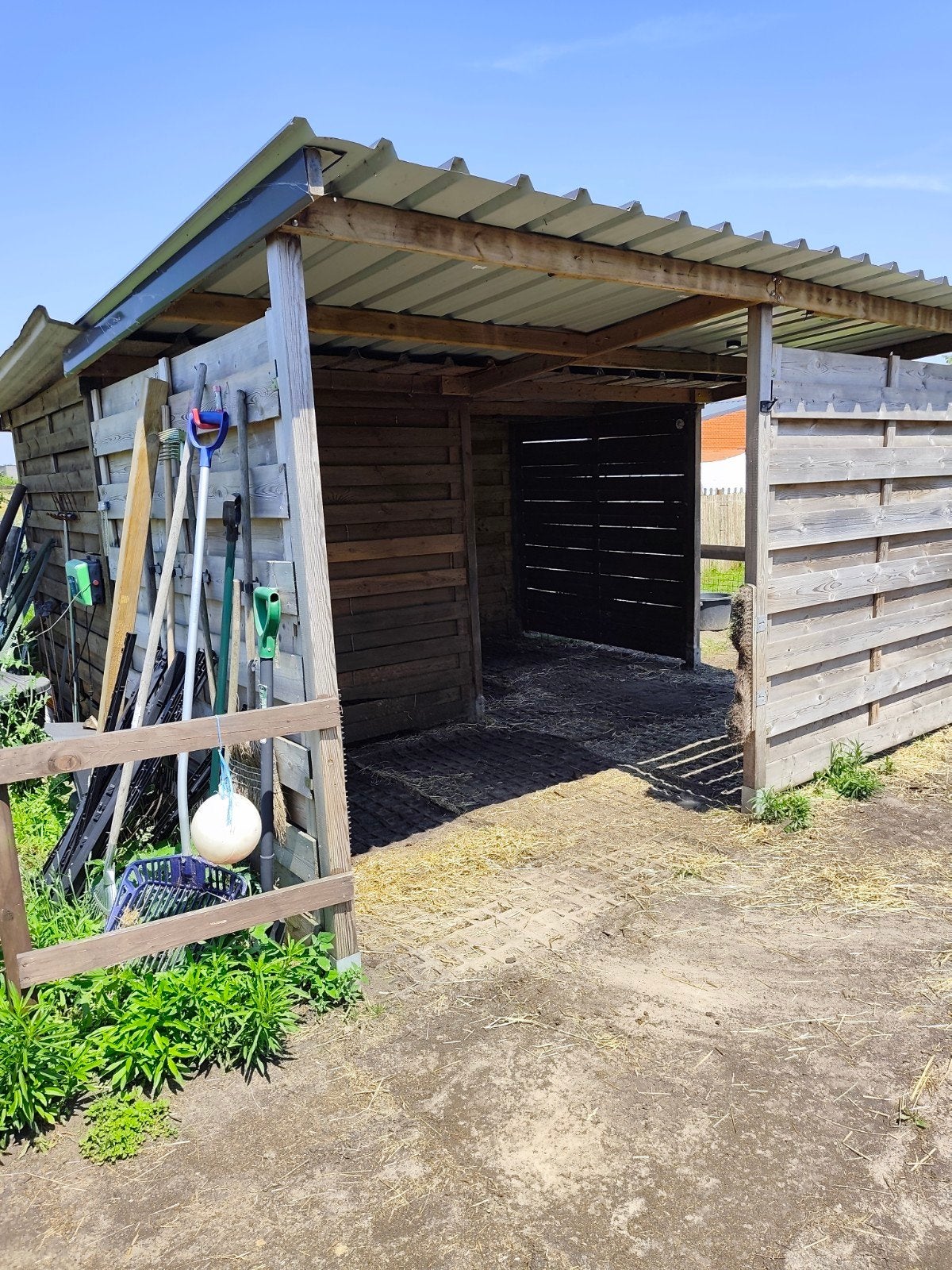 Schuilstal, Animaux & Accessoires, Box & Pâturages, Mise à l'étable, Pâturage, 2 ou 3 chevaux ou poneys