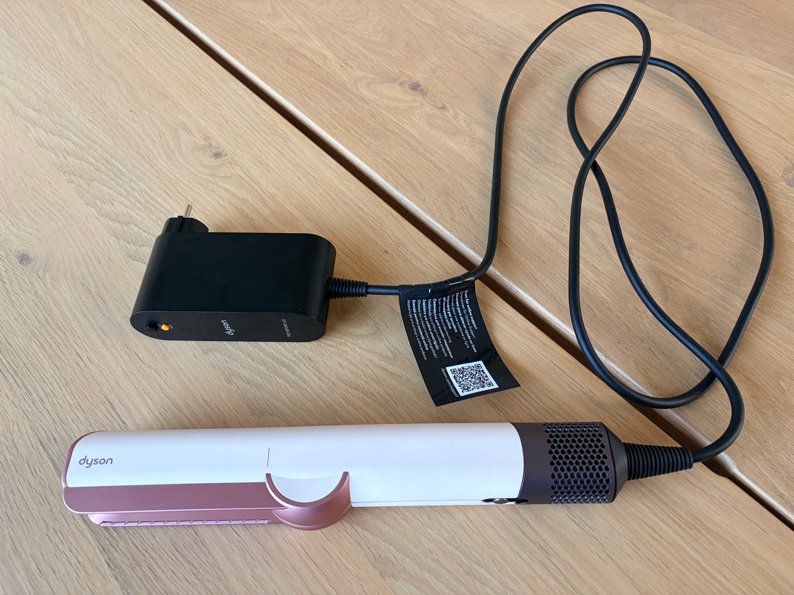 Dyson Airstrait, rose corail. Comme neuf, Enlèvement, Comme neuf, Sèche-cheveux