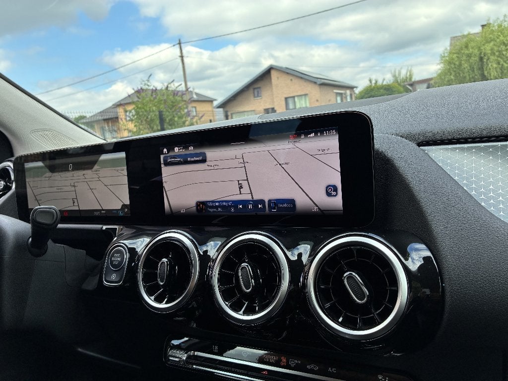 Mercedes B220 4Matic 4X4 // 2.0l Benzine // SLECHTS 7000 KM, Autos, https://public.car-pass.be/vhr/5b3f5ecf-860e-4f4d-bf92-f0ee9b677793
