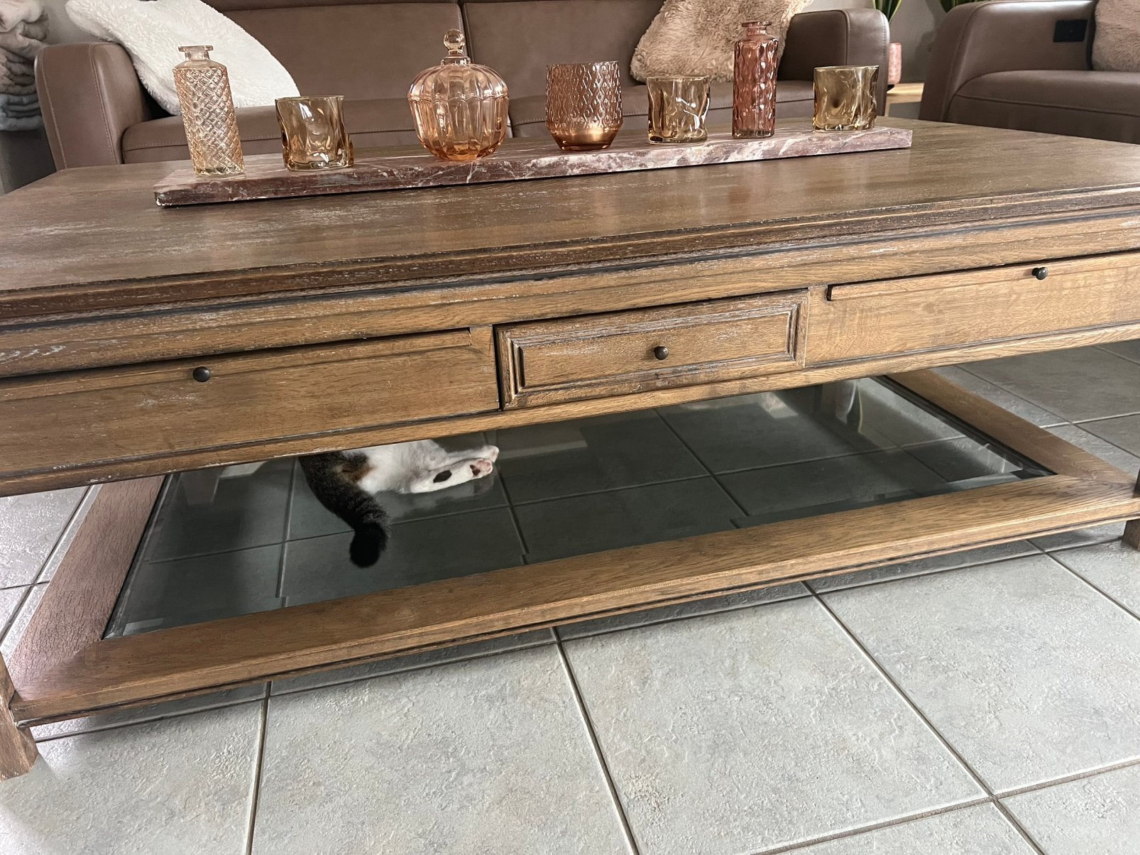 Belle table en bois avec tables d'appoint coulissantes, Maison & Meubles, Past in elk interieur, van klassiek tot modern., Carré
