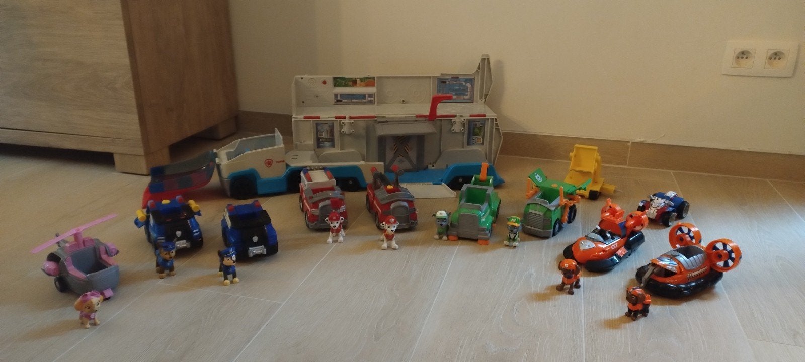 Paw Patrol collectie te koop met véél auto's, Kinderen en Baby's, Speelgoed |Speelgoedvoertuigen, Ophalen, Gebruikt