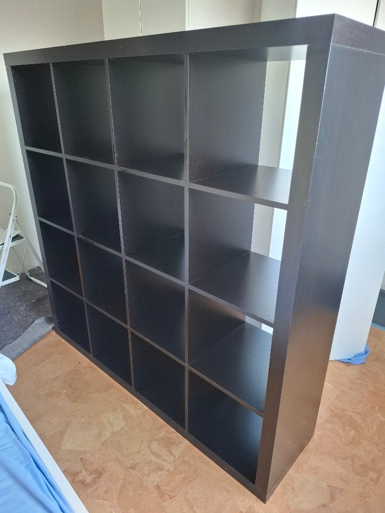 Étagère de rangement emblématique Kallax Ikea, 25 à 50 cm, Avec tablette(s), Moins de 150 cm, Utilisé