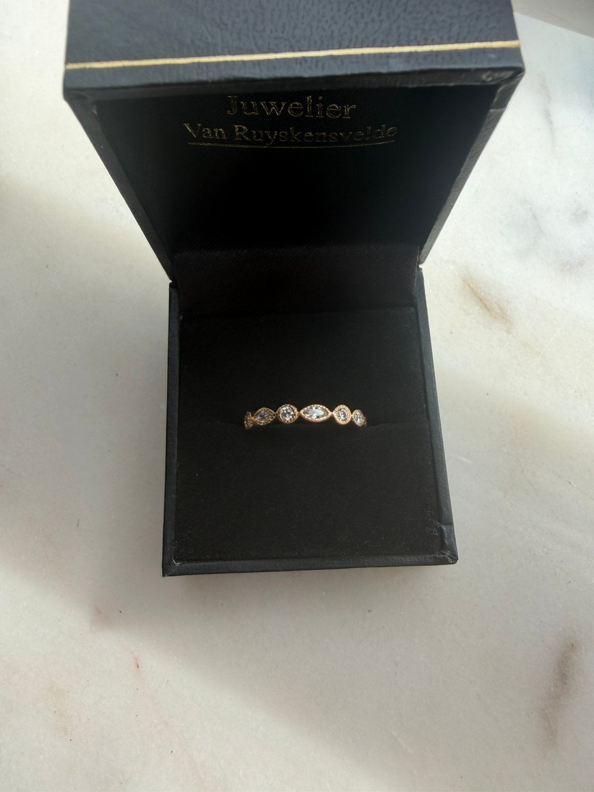 18 kt gouden ring met diamanten., Ophalen, Zo goed als nieuw, Roze, Met edelsteen