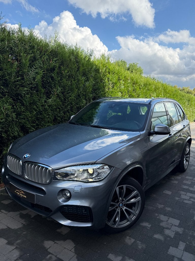 PACK BMW X5 40E M, Cuir, Argent ou Gris, Entreprise, Entretenue par le concessionnaire