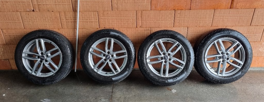 Complet Winter set - Audi Q5 2020 - Michelin R19, Ophalen, 18 inch, Gebruikt, Velg(en)