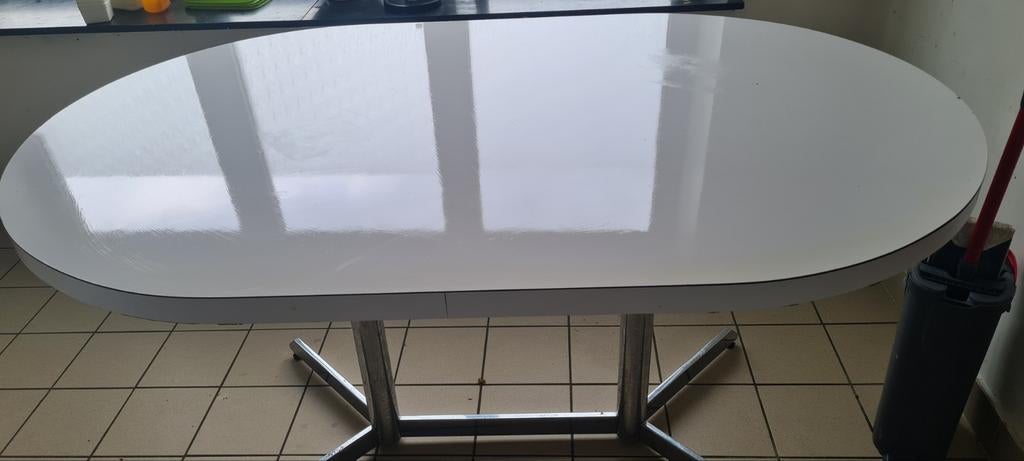 Table à manger ovale gratuite., Enlèvement