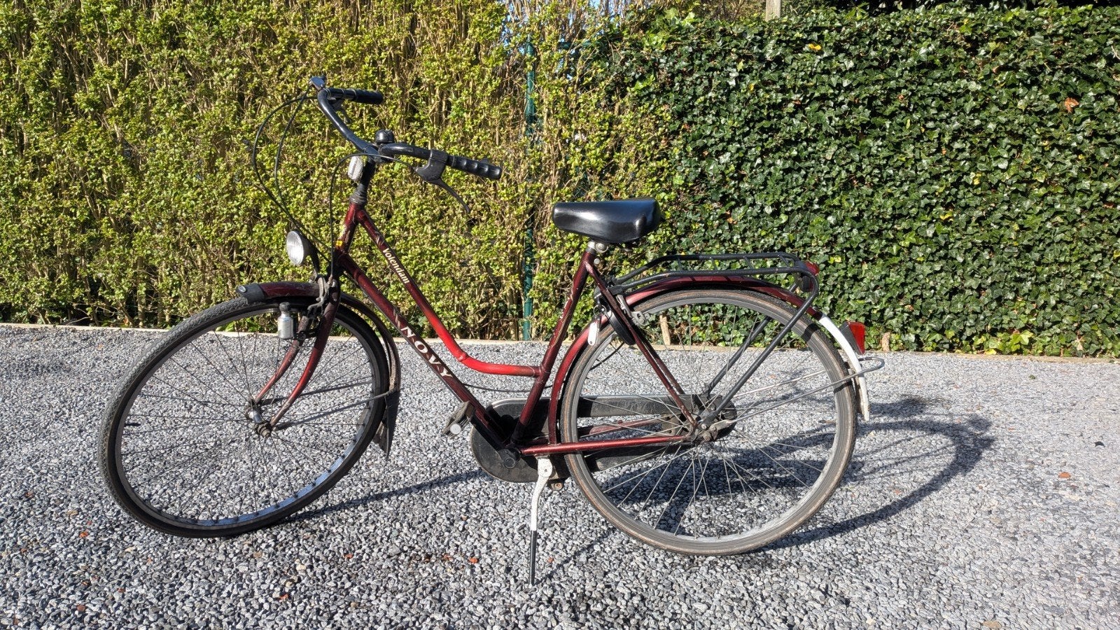 Damesfiets Novy Volendam, Enlèvement, Vitesses