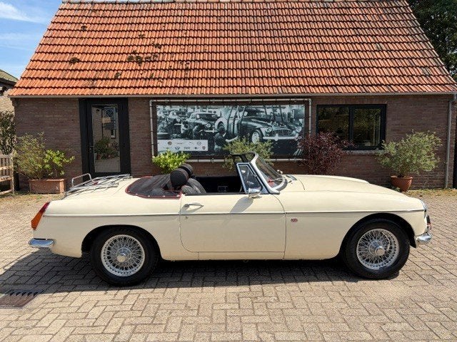 MGB Roadster 1971, Overdrive, Auto's, MG, Particulier, B, Lederen bekleding, Open dak, Benzine, Cabriolet, 2 deurs, Handgeschakeld