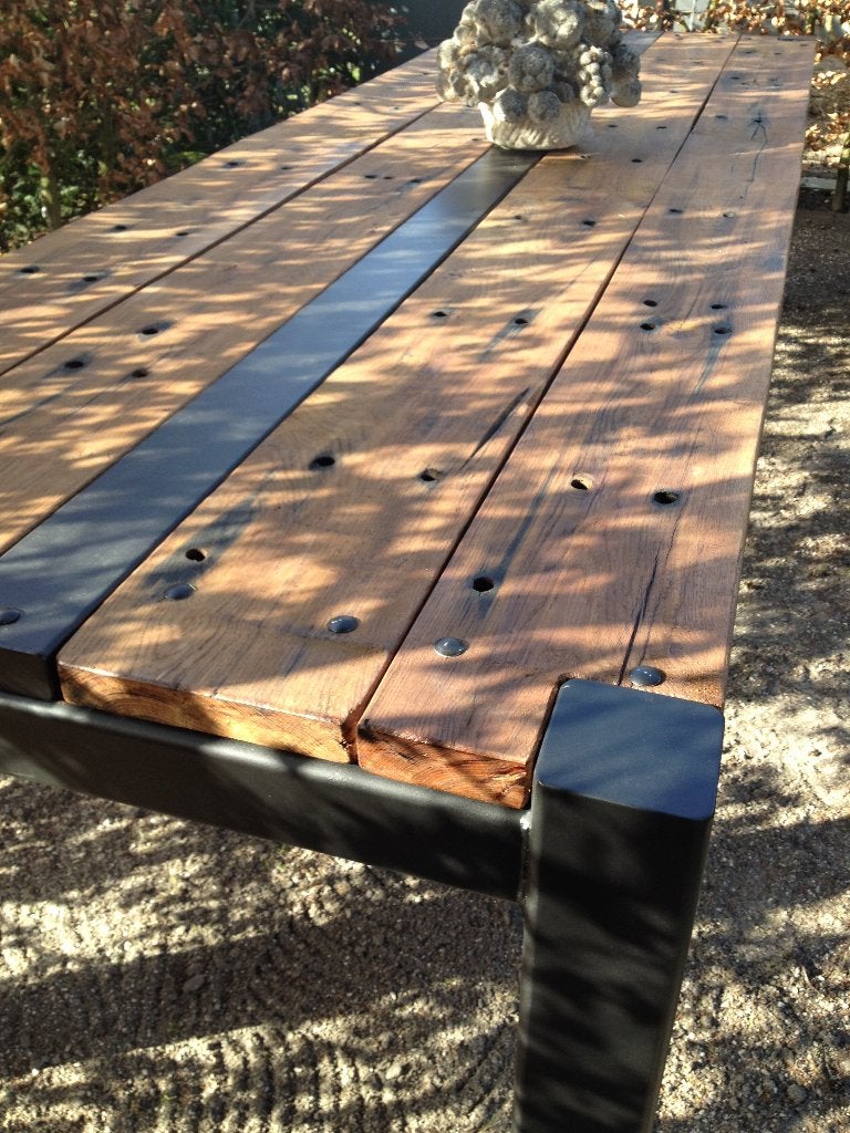 Tuintafel, Ophalen