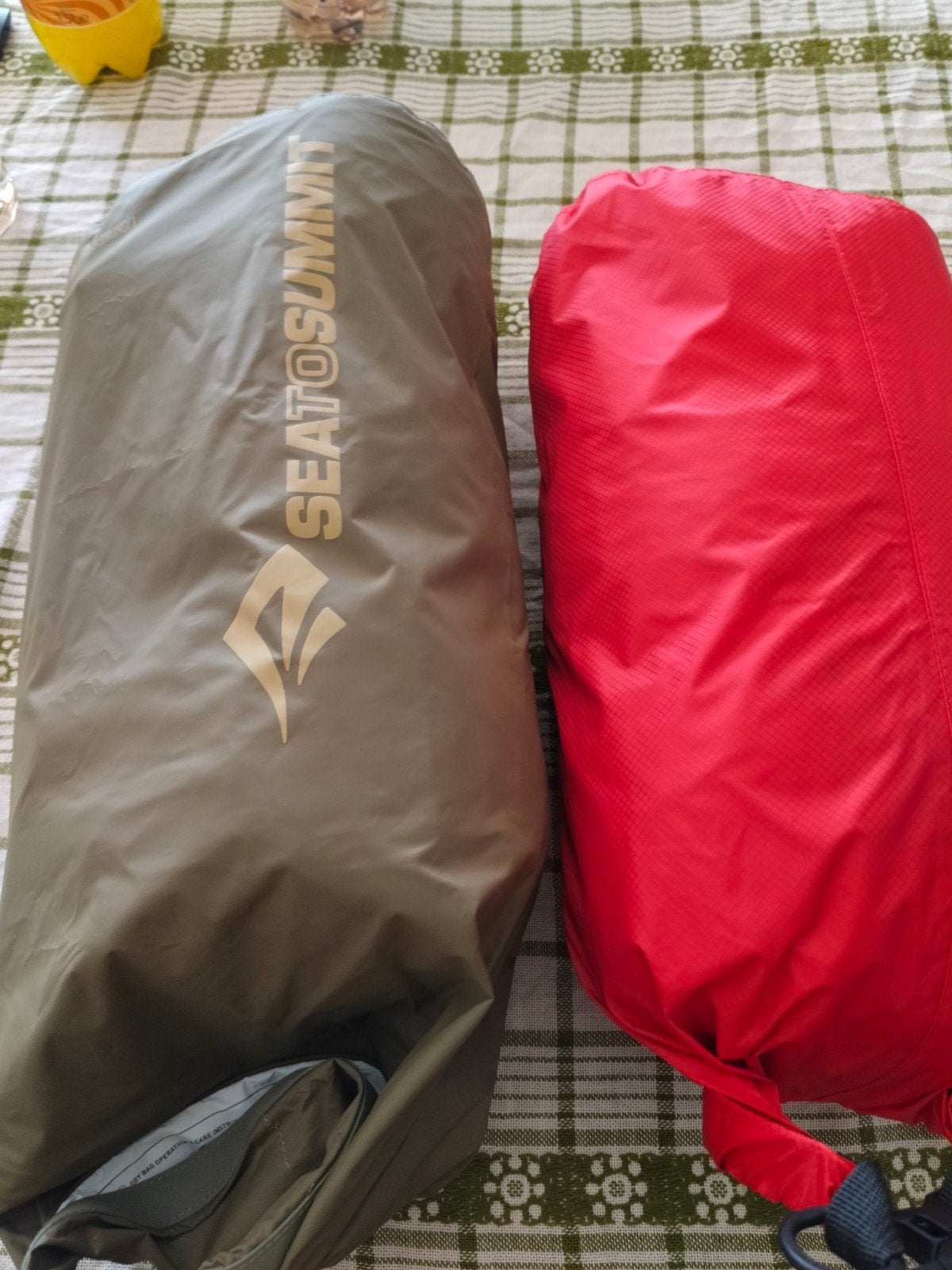 : 2 tentes Sierra Designs Convert 2 (4 saisons) - État comme, Enlèvement