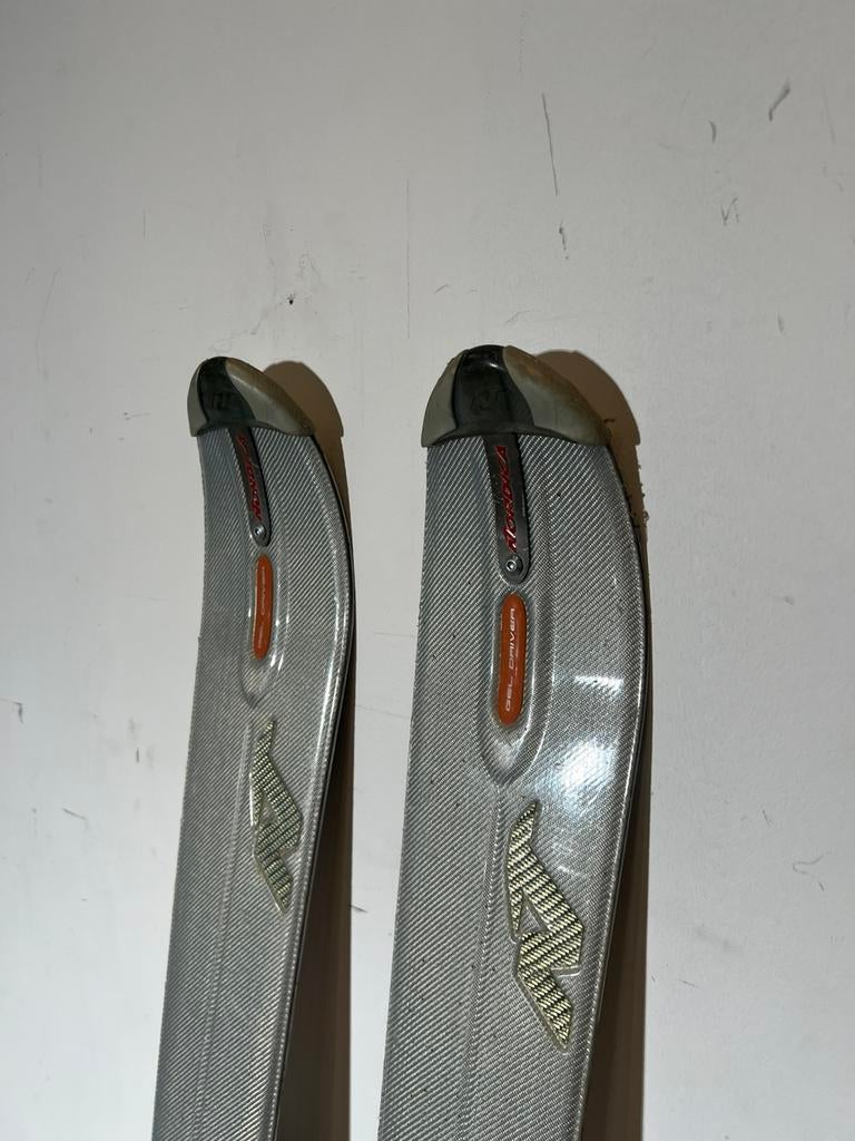 Paar ski's nordica, Ophalen, Zo goed als nieuw, Nordica, Ski's