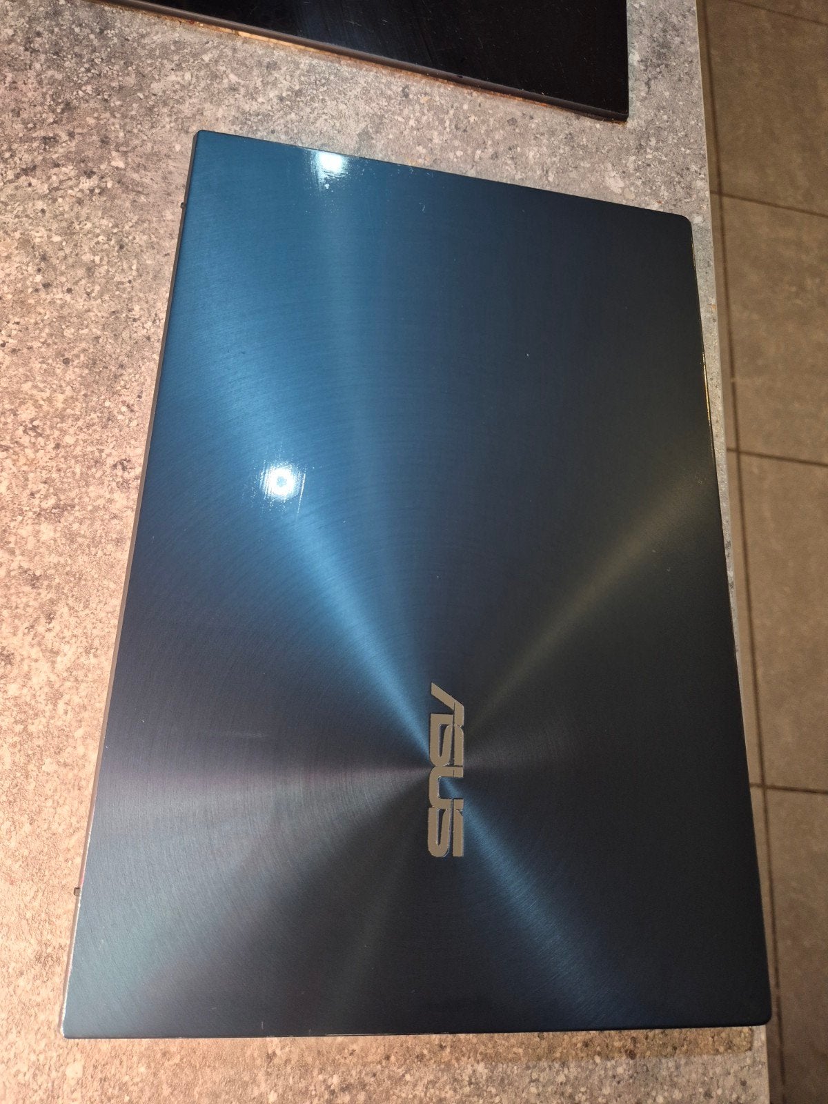 Laptop Asus ZenBook Duo 14, Ophalen, 2 tot 3 Ghz, 14 inch, Zo goed als nieuw
