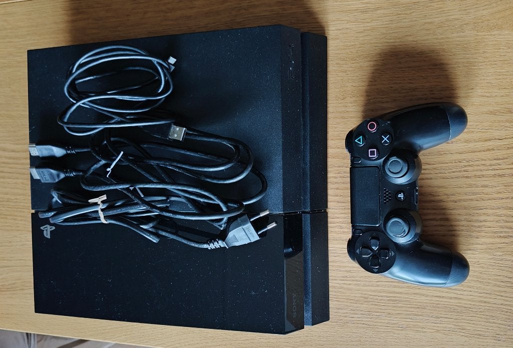 PS4-console + 1 controller en 2 games, Games en Spelcomputers, Spelcomputers | Sony PlayStation 4, Ophalen, Met 1 controller, Original