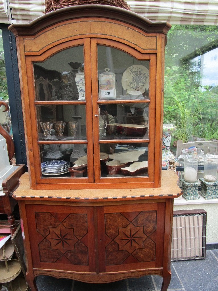 vitrinekast marqueterie, Ophalen