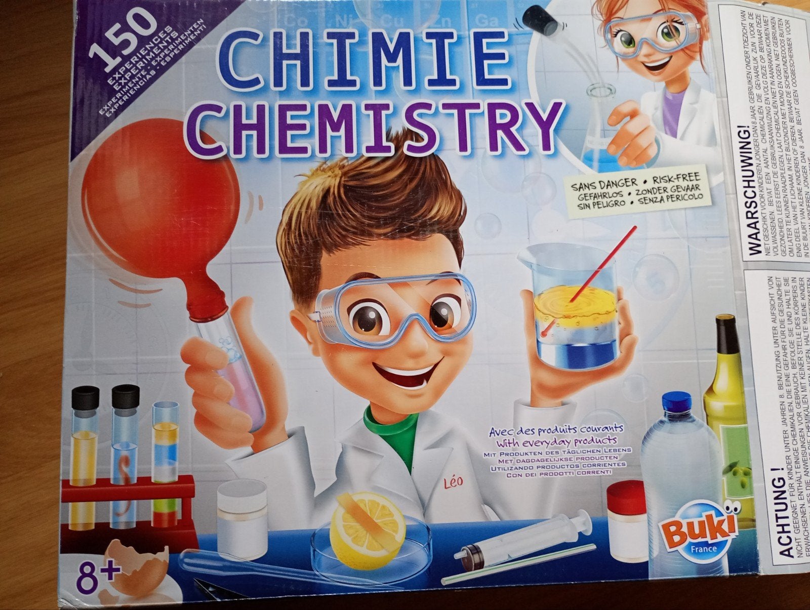 buki chemie voor kinderen, Ophalen